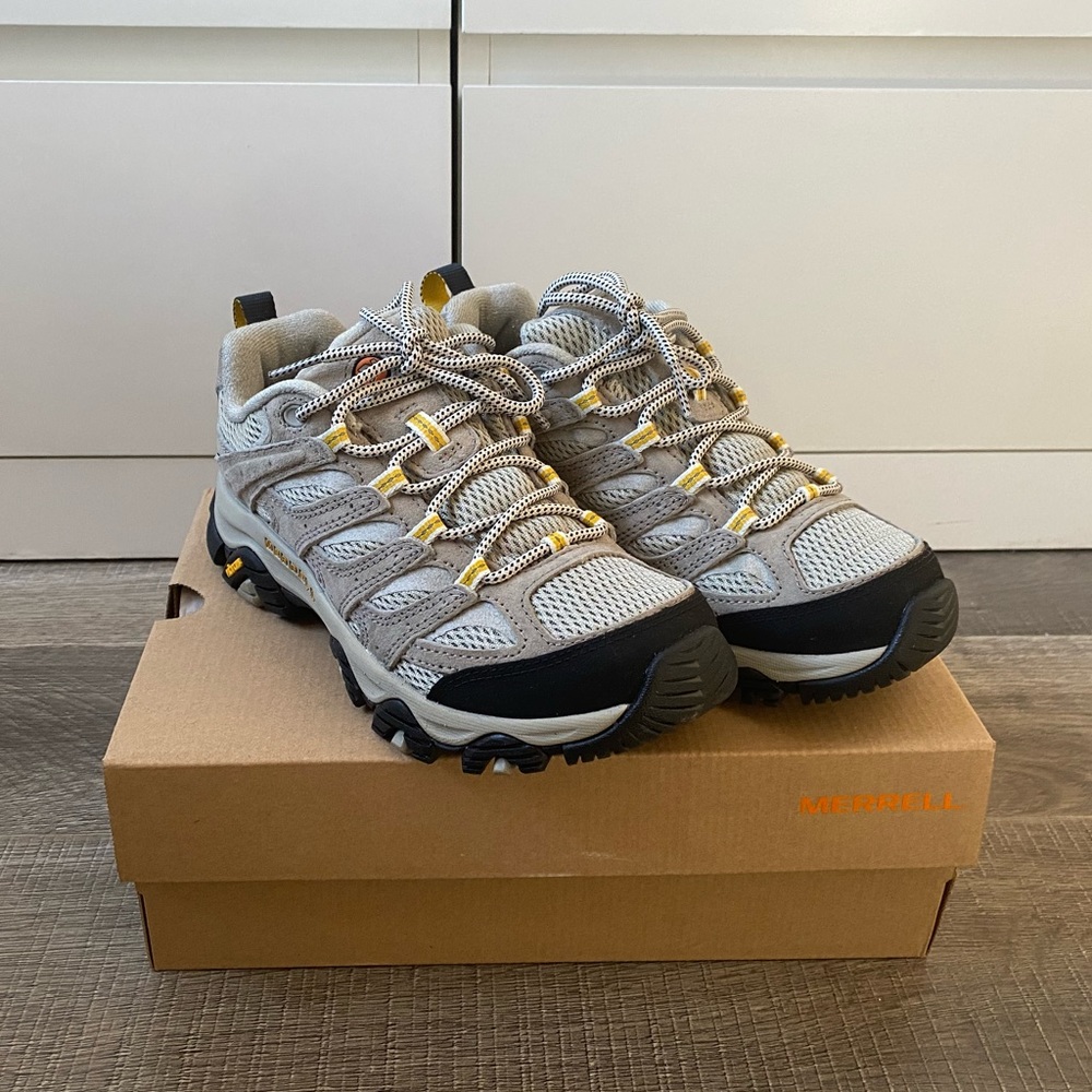 Merrell Moab 3 hiking shoes